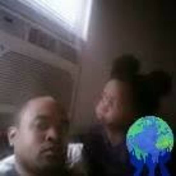 Meet your Posher, Courtney - Picture 1 of 1